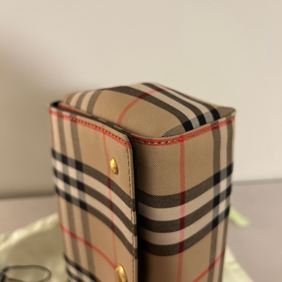 Burberry Hackberry - Picture 3 of 10